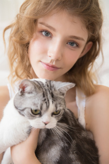 25岁的女字高中生动漫